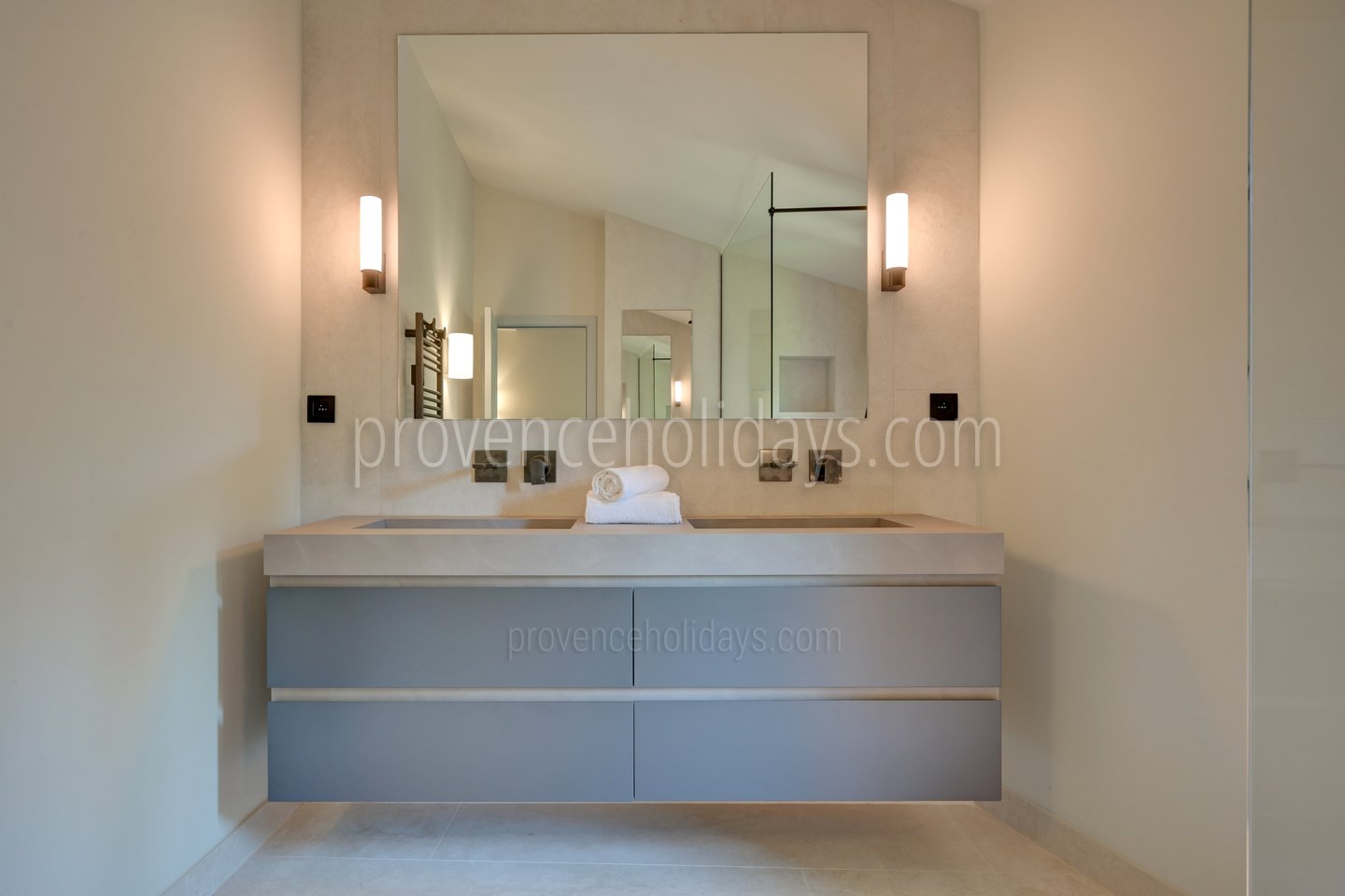 28 - Le Moulin: Villa: Bathroom
