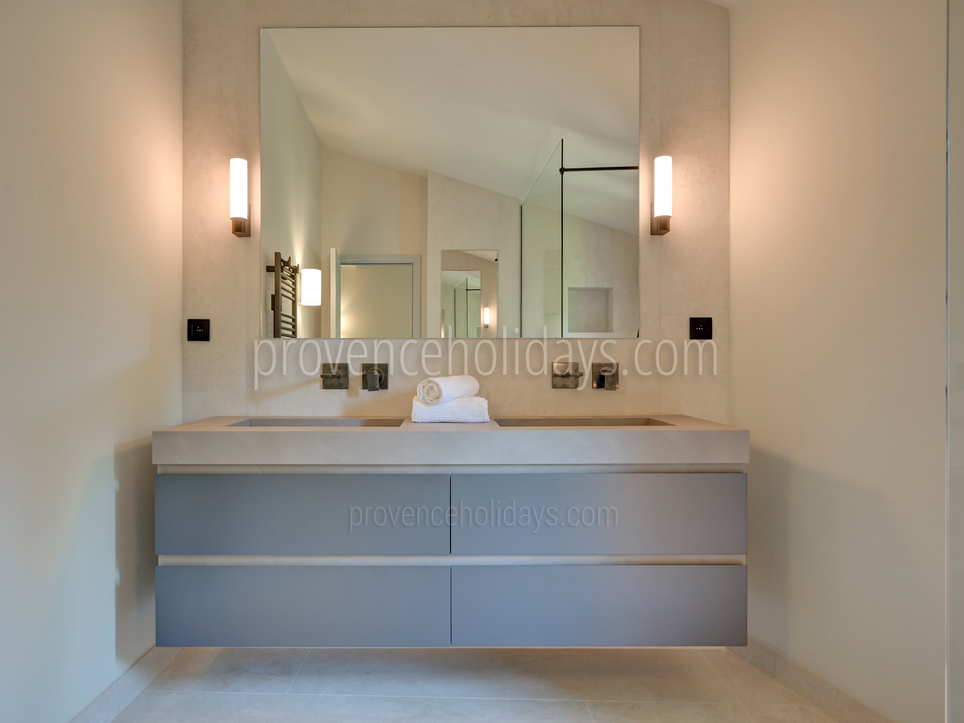 28 - Le Moulin: Villa: Bathroom