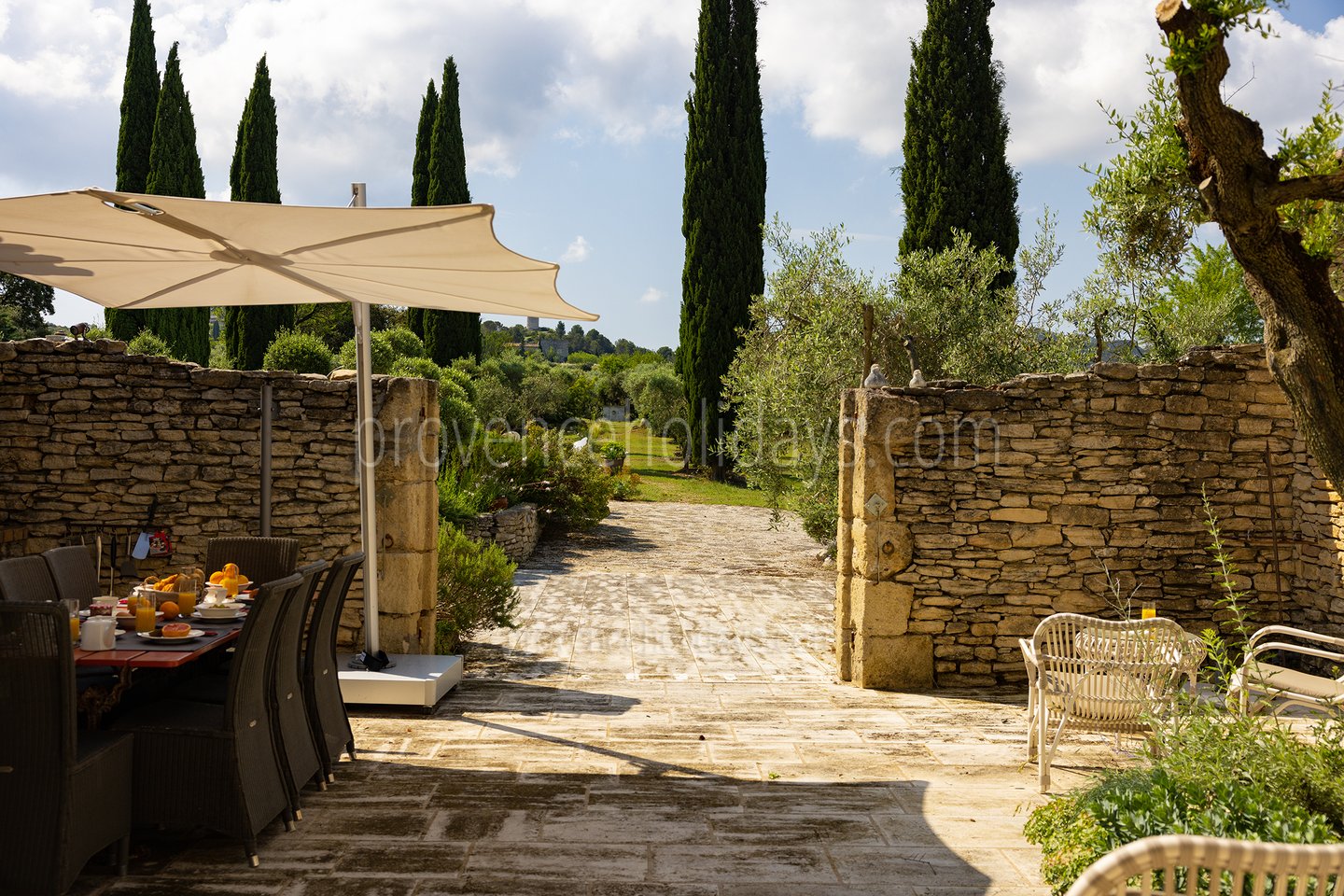 18 - Mas de Tournesol: Villa: Exterior