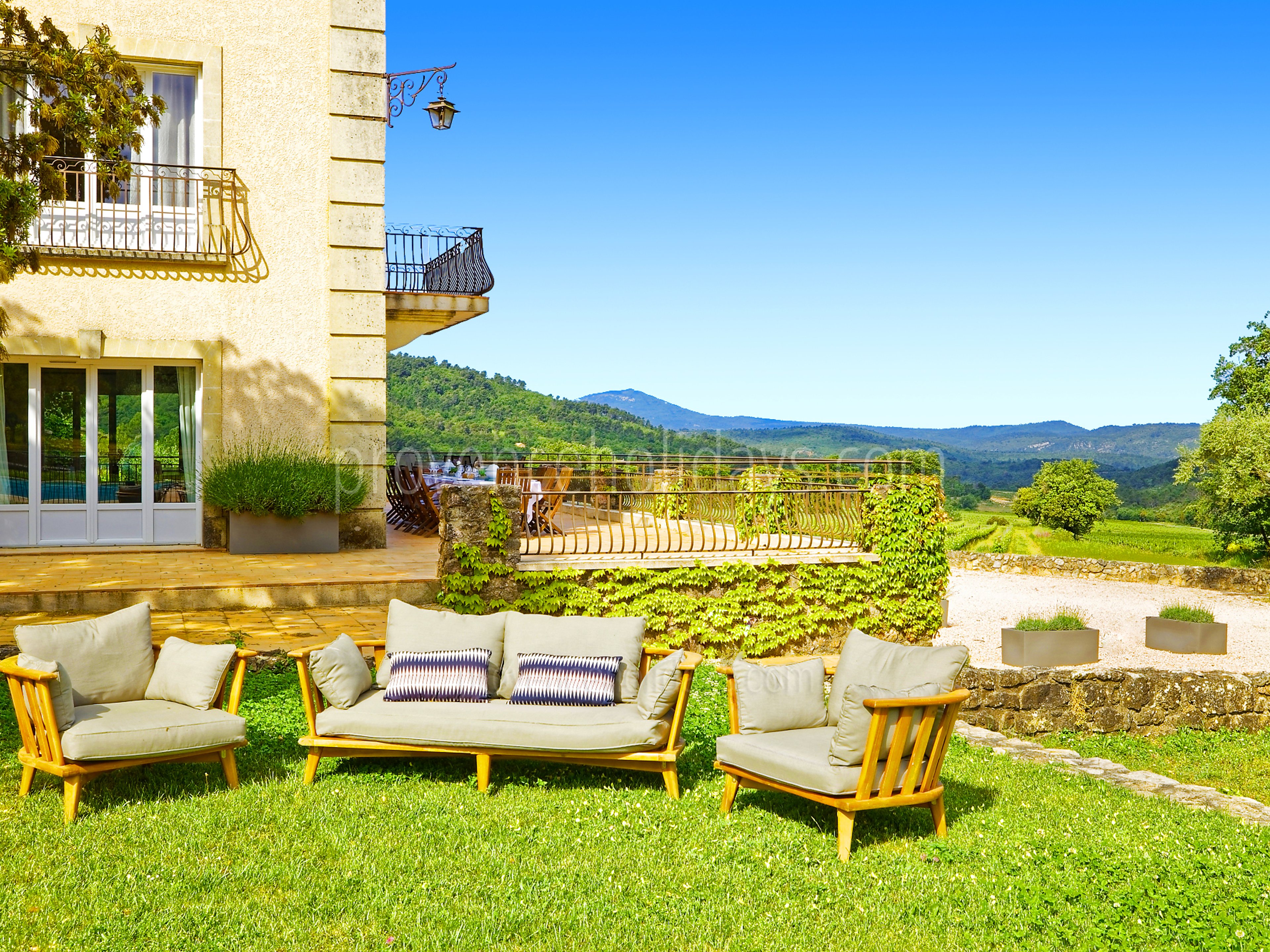 67 - Villa Garrigue: Villa: Exterior