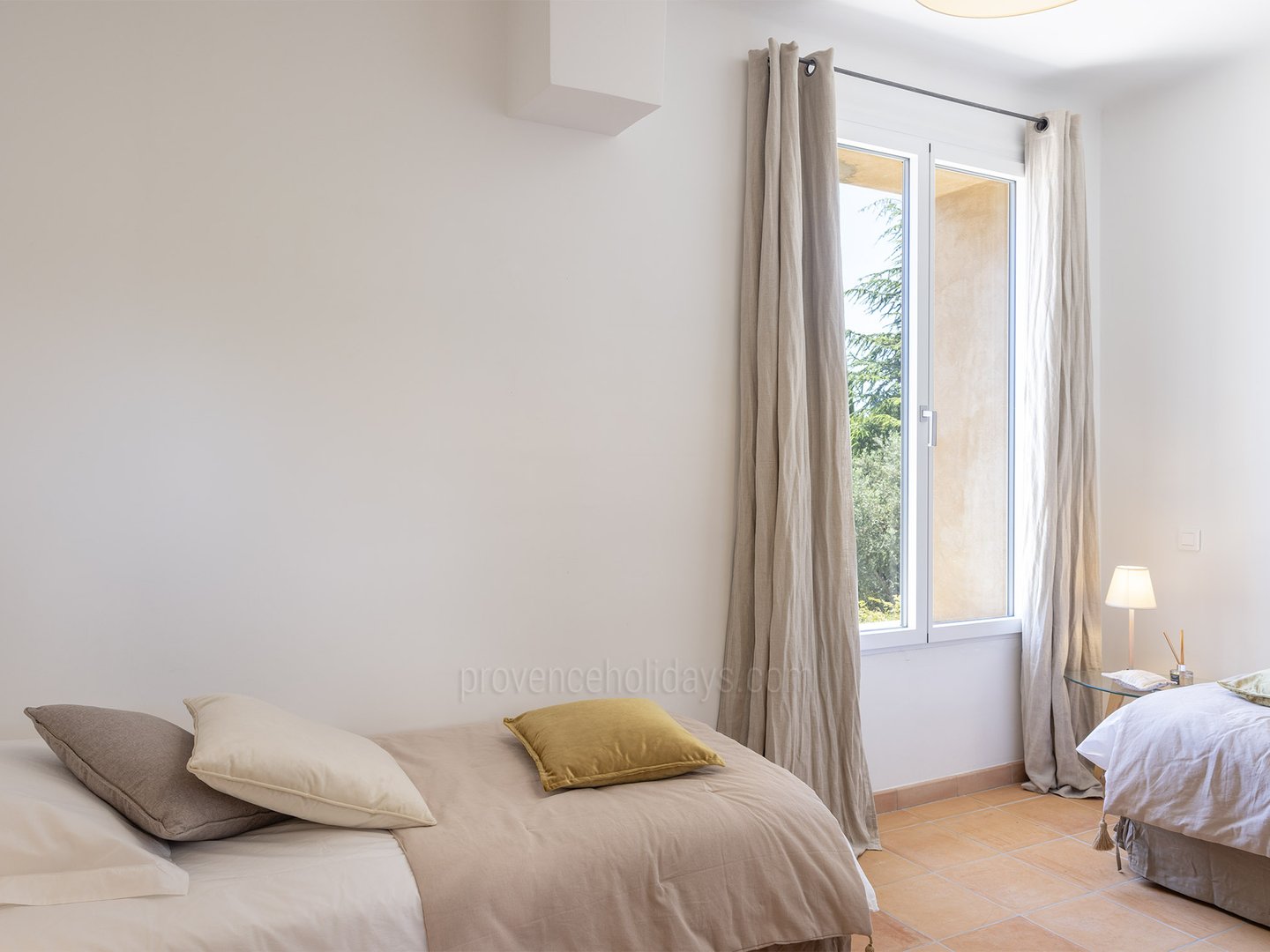 25 - Maisons des écoliers: Villa: Bedroom