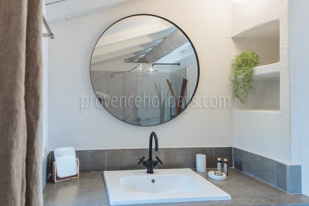 72 - Mas Calisson: Villa: Bathroom