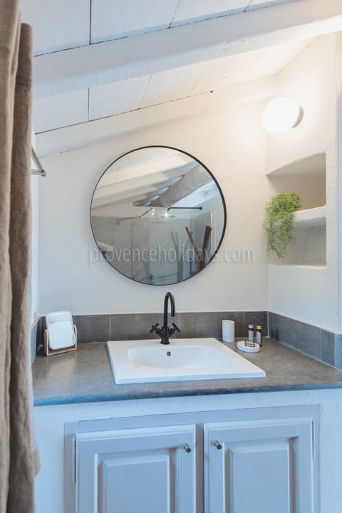 72 - Mas Calisson: Villa: Bathroom