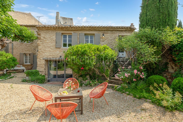 35 - Le Mas de Cabrières: Villa: Exterior