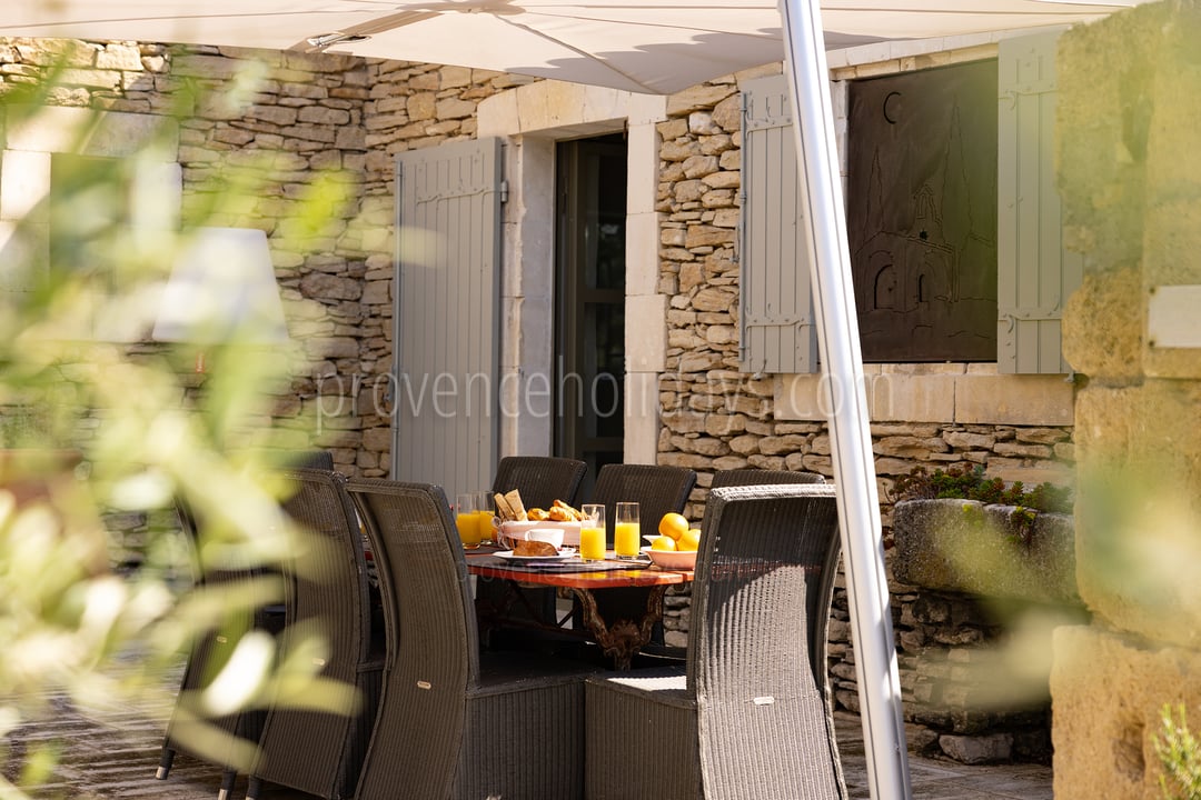 10 - Mas de Tournesol: Villa: Exterior