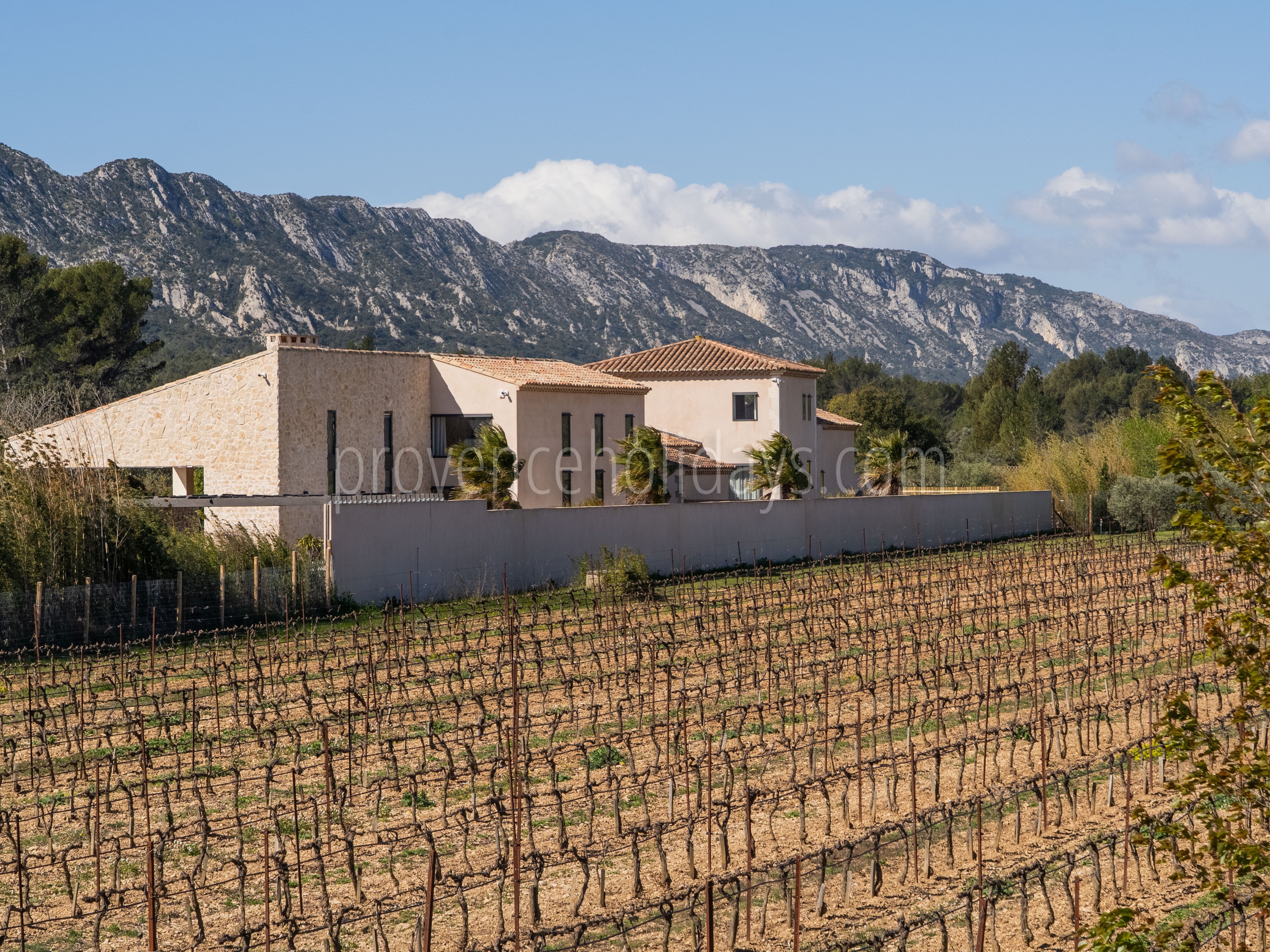 37 - Les Jardins Blancs: Villa: Exterior
