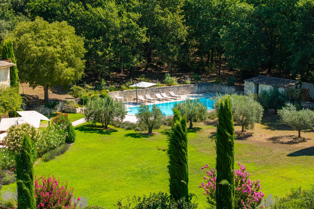 21 - Provençal mas in Ménerbes: Villa: Pool