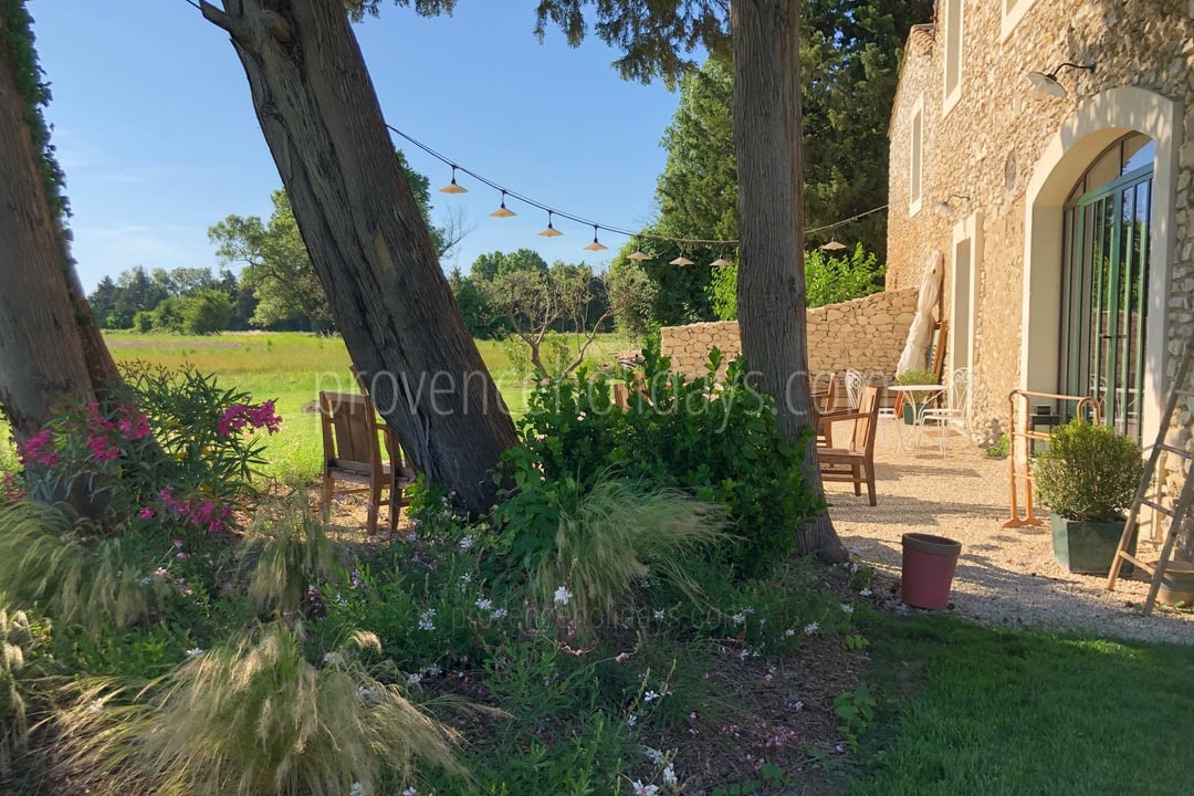 18 - Mas du Vaucluse: Villa: Exterior