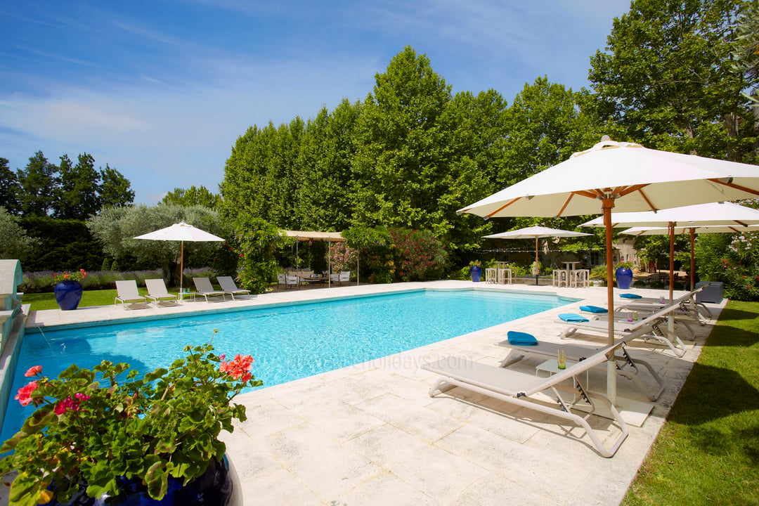 13 - Domaine de Provence: Villa: Pool