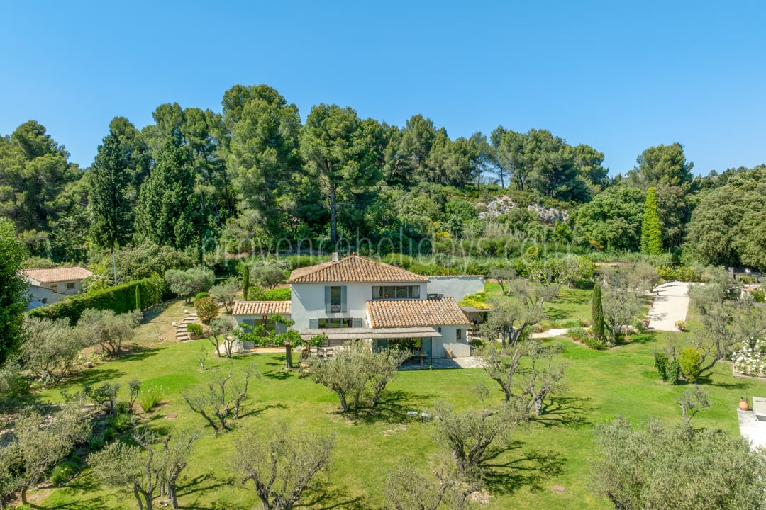 3 - Mas de la Burlande: Villa: Exterior