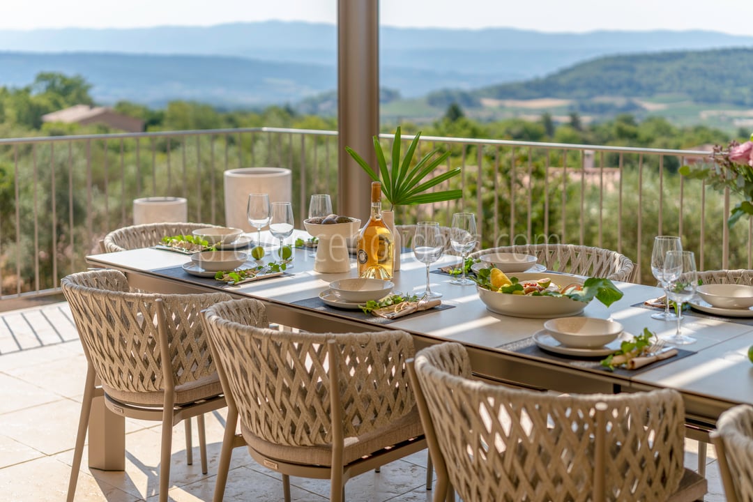12 - Villa Clair de Luberon: Villa: Exterior