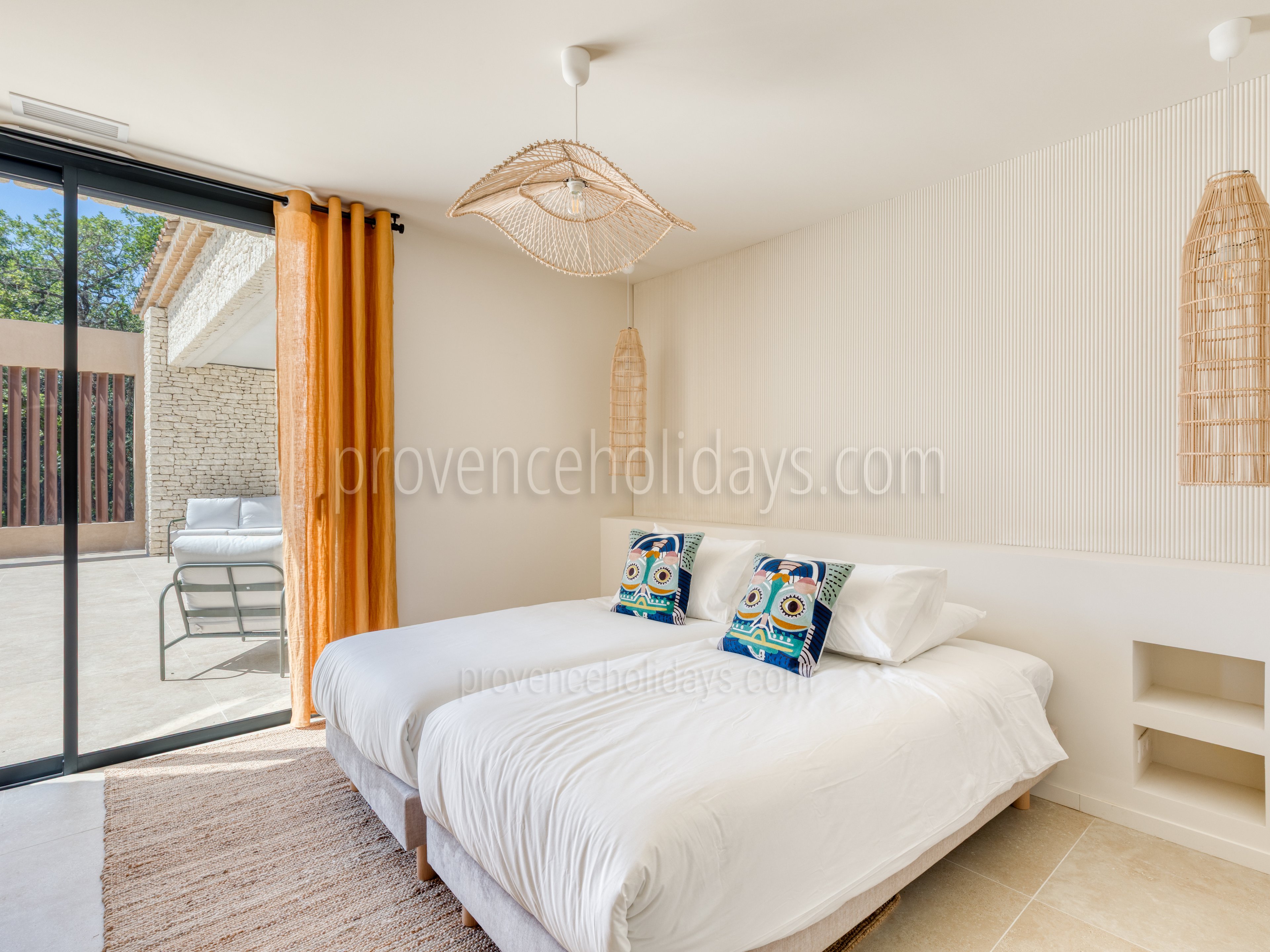 12 - Villa l\'Olivier Blanc: Villa: Bedroom 1