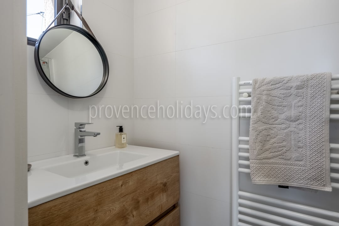 40 - Mas de la Burlande: Villa: Bathroom