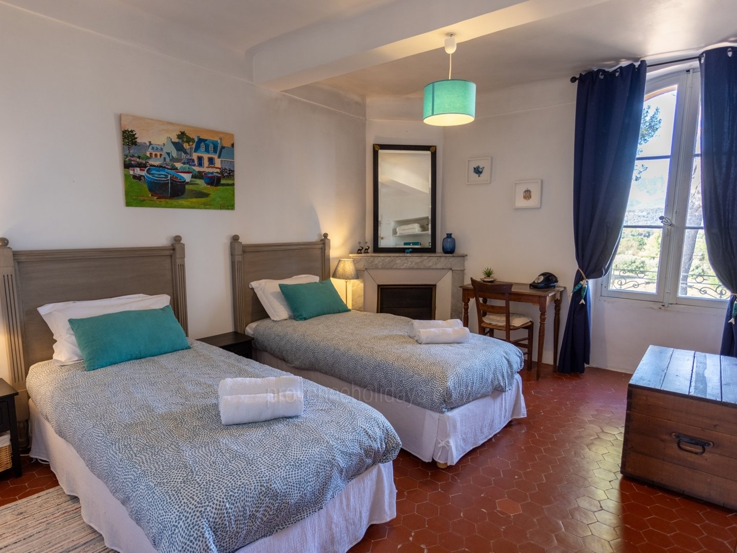 24 - Bastide Le Pradet: Villa: Bedroom