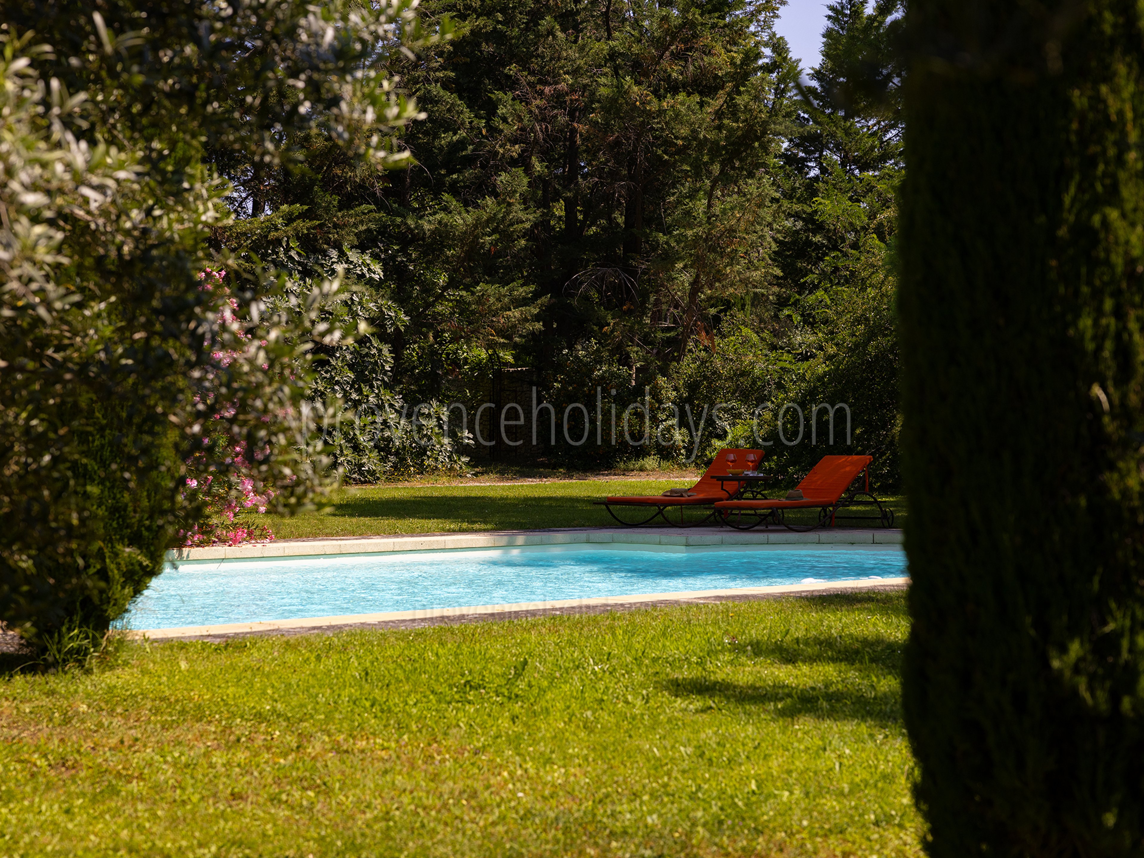 27 - Pine Lodge: Villa: Pool
