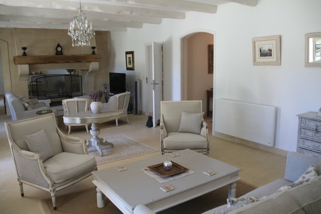 20 - Villa Lacoste: Villa: Interior
