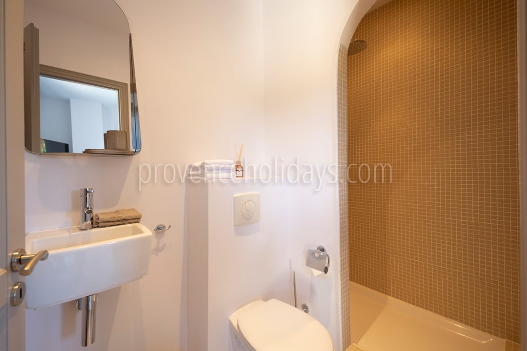 17 - Villa Belval: Villa: Bathroom
