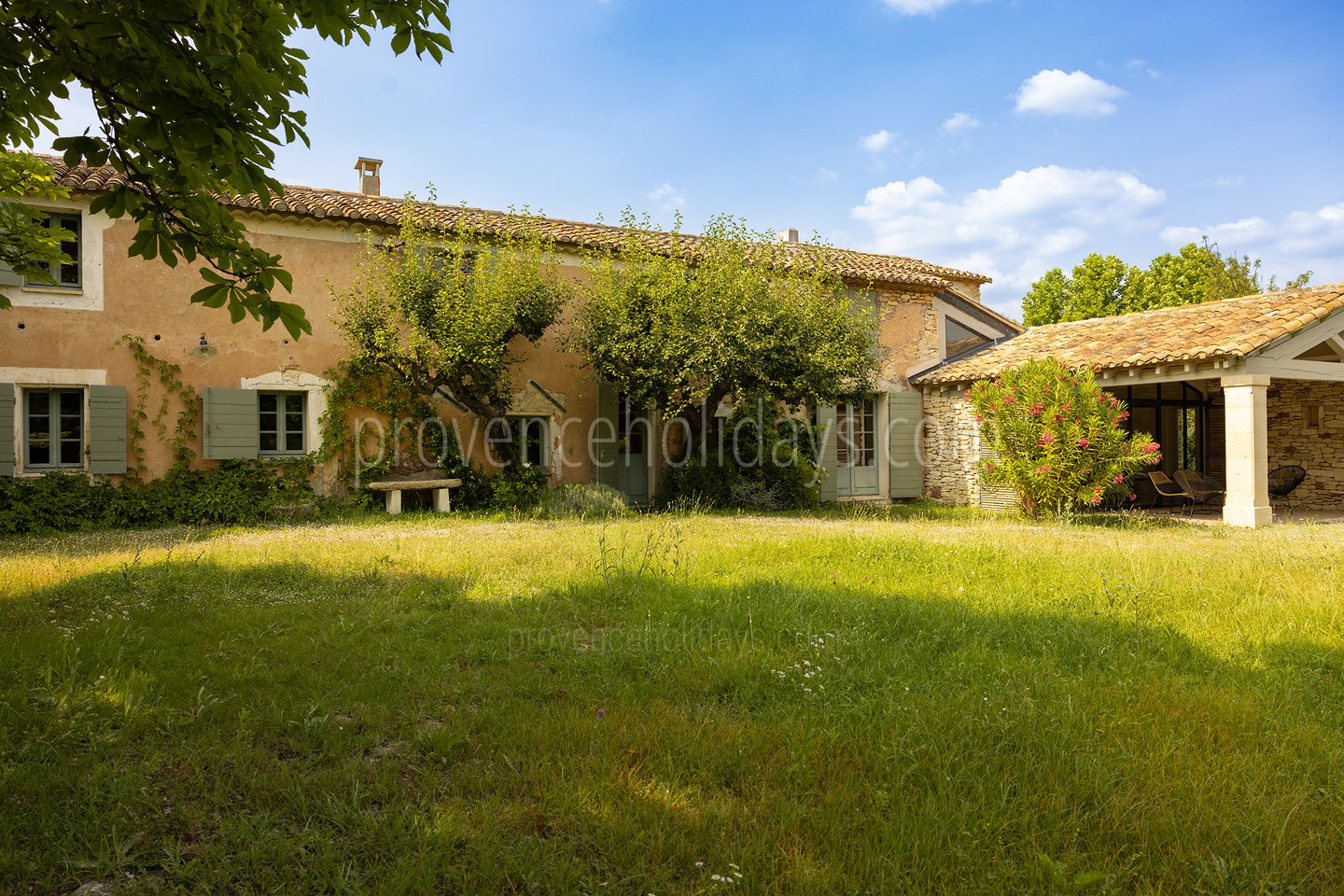 30 - Mas de Marguerite: Villa: Exterior