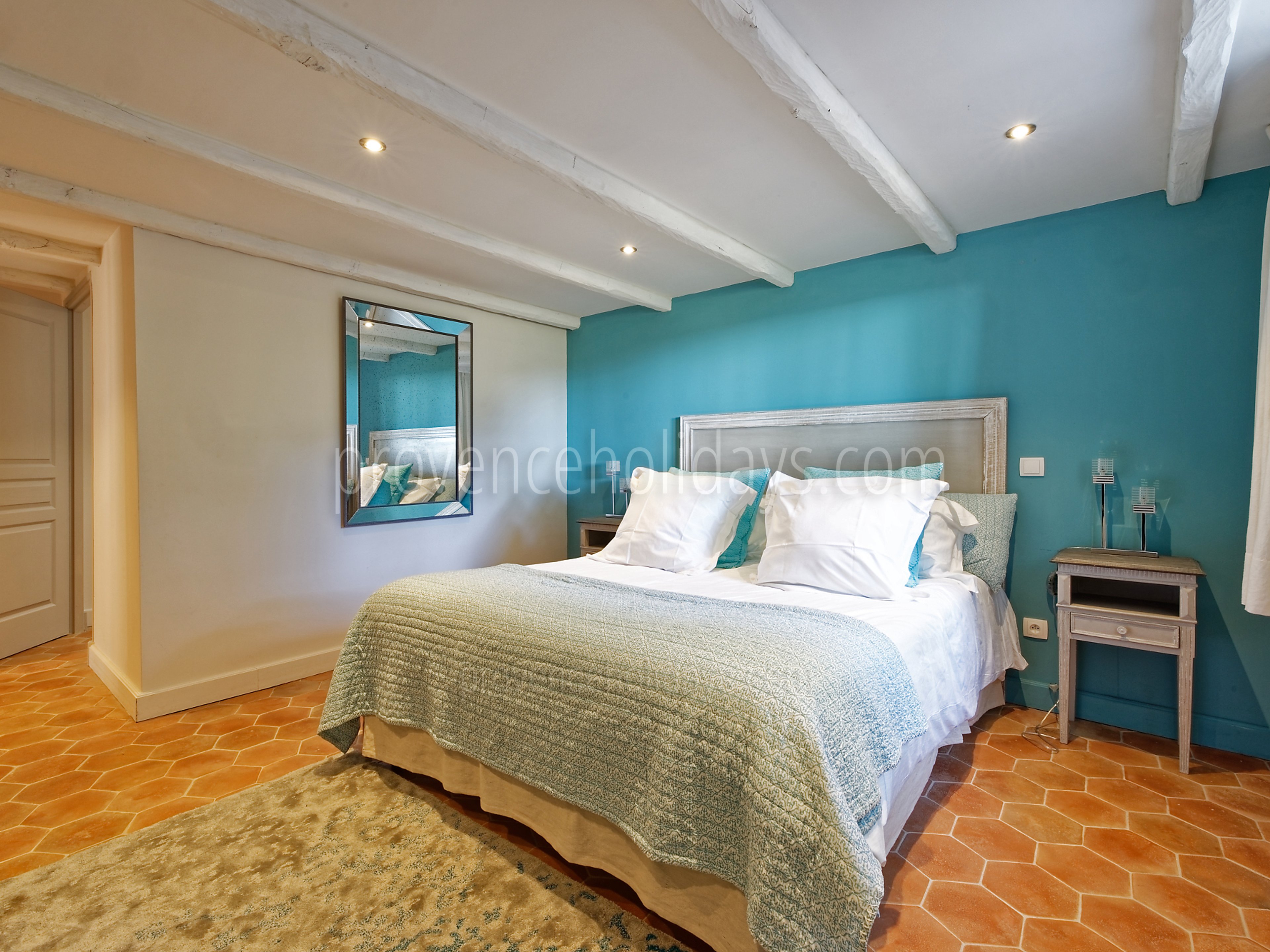 27 - Villa Garrigue: Villa: Bedroom