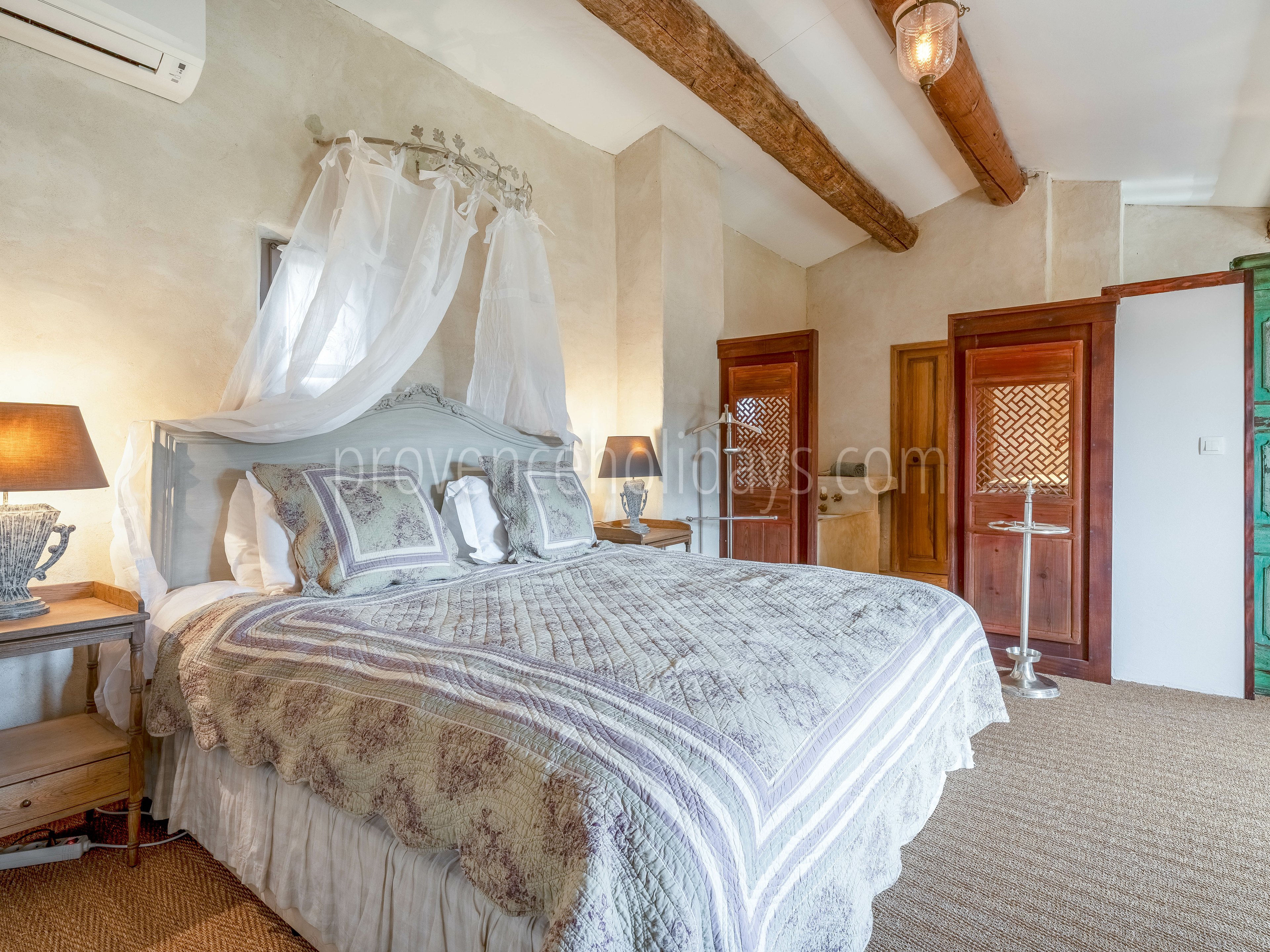 19 - Maison Paradou: Villa: Bedroom