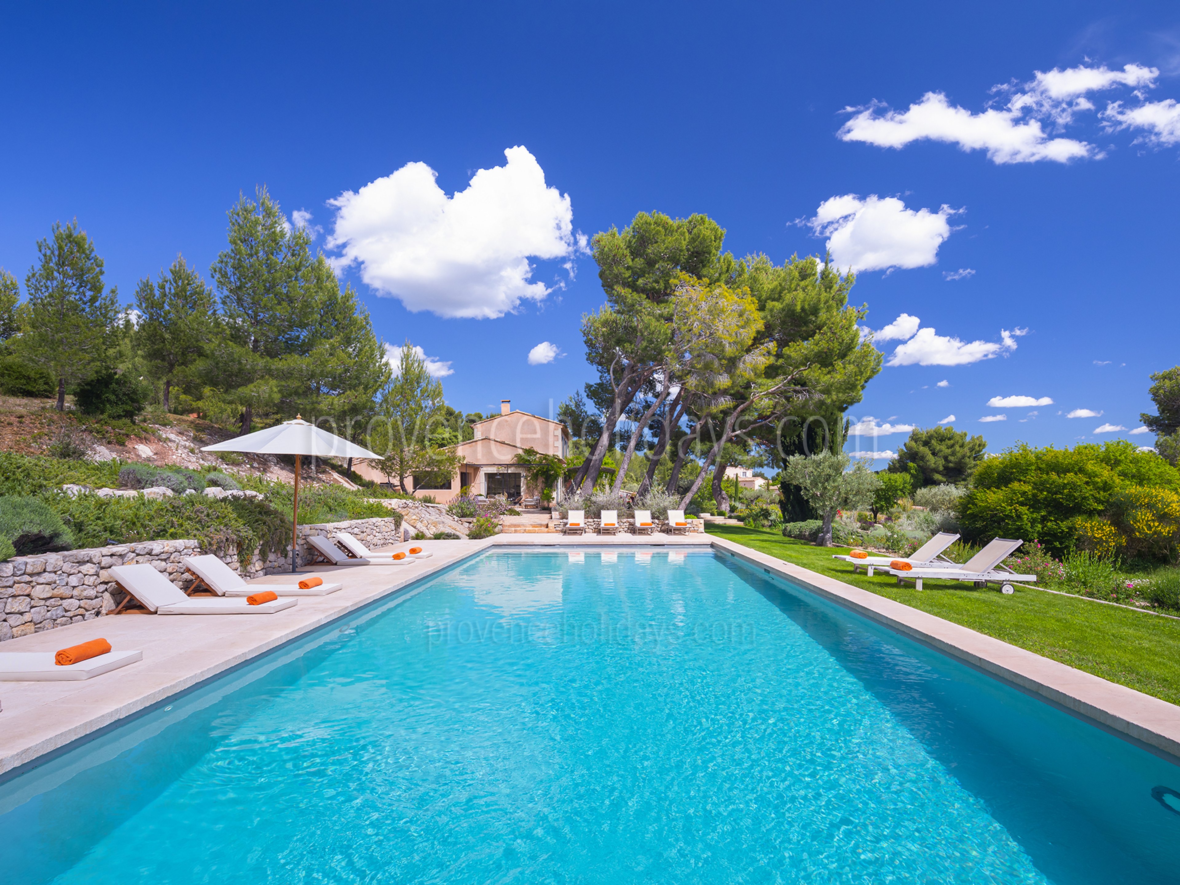 28 - Mas des Cyprès: Villa: Pool