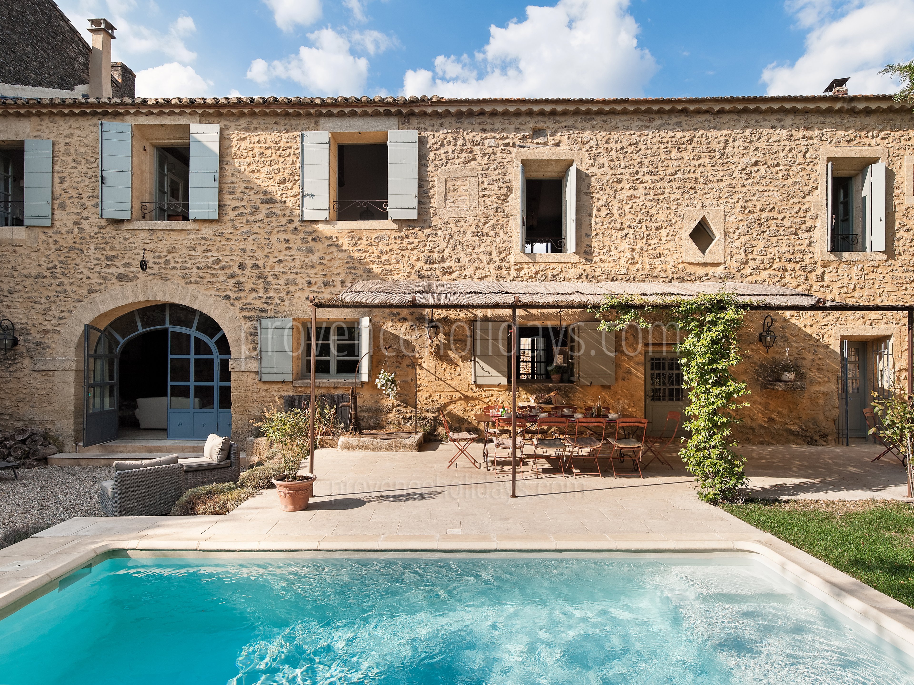 6 - Mas Pont-du-Gard: Villa: Pool