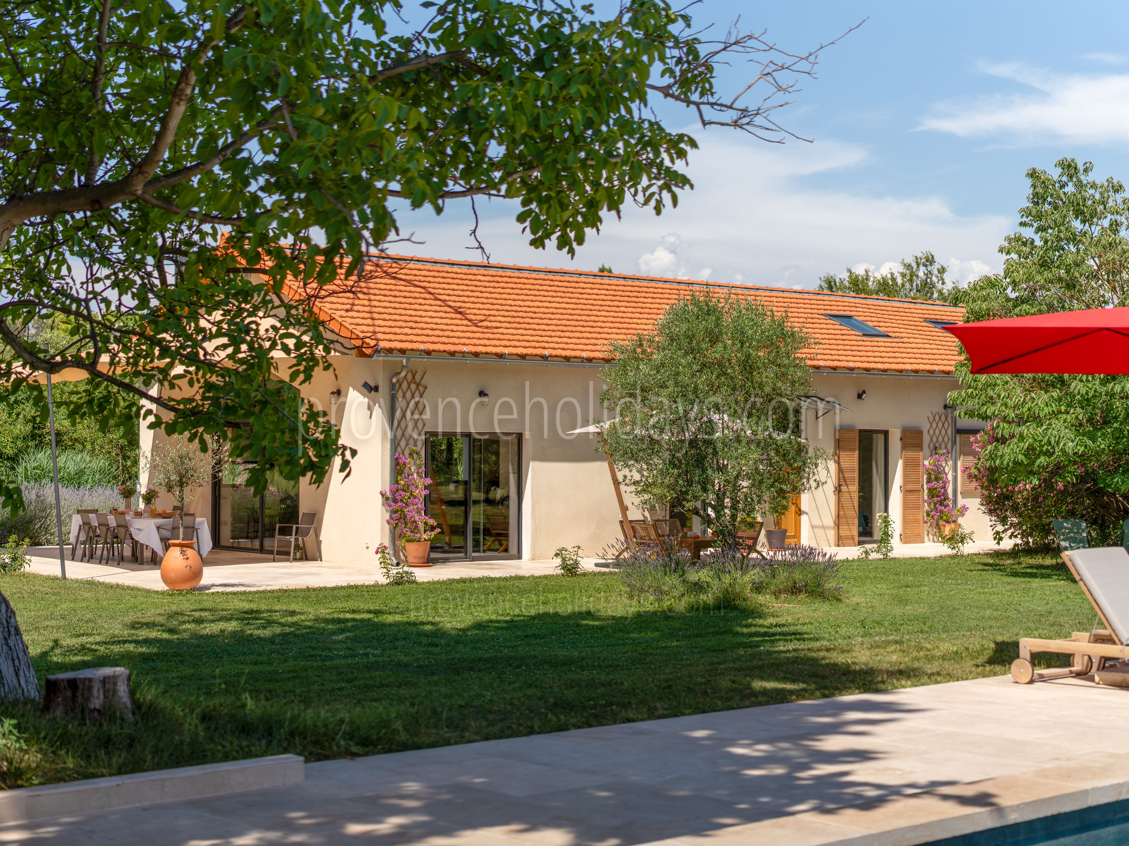 19 - Villa Romarin: Villa: Exterior