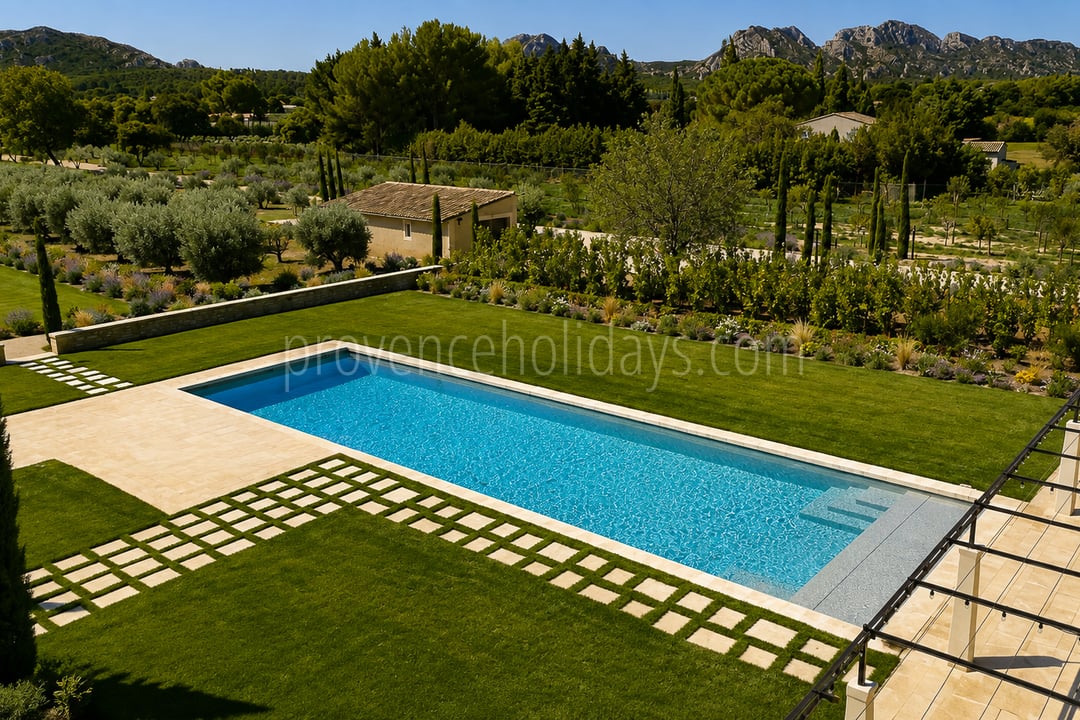 17 - Mas mit Tennisplatz in Eygalières: Villa: Pool