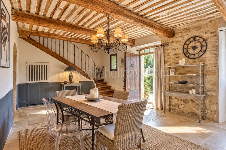 16 - Mas de Beaumes: Villa: Interior