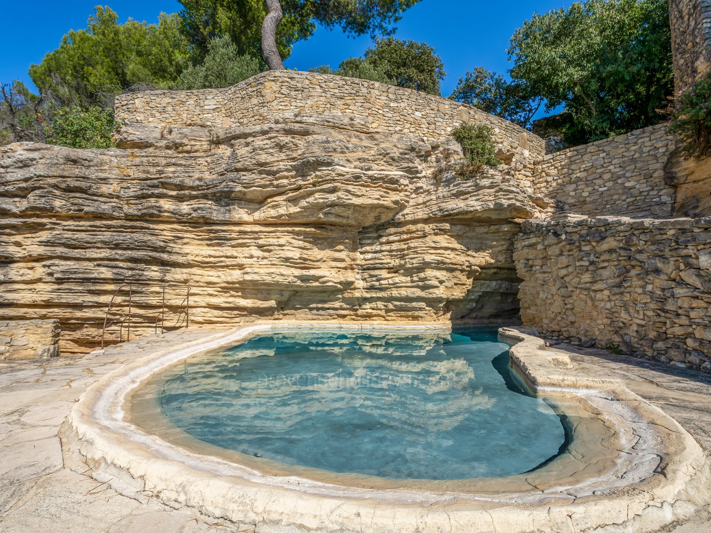 34 - Château de la Roque: Villa: Pool