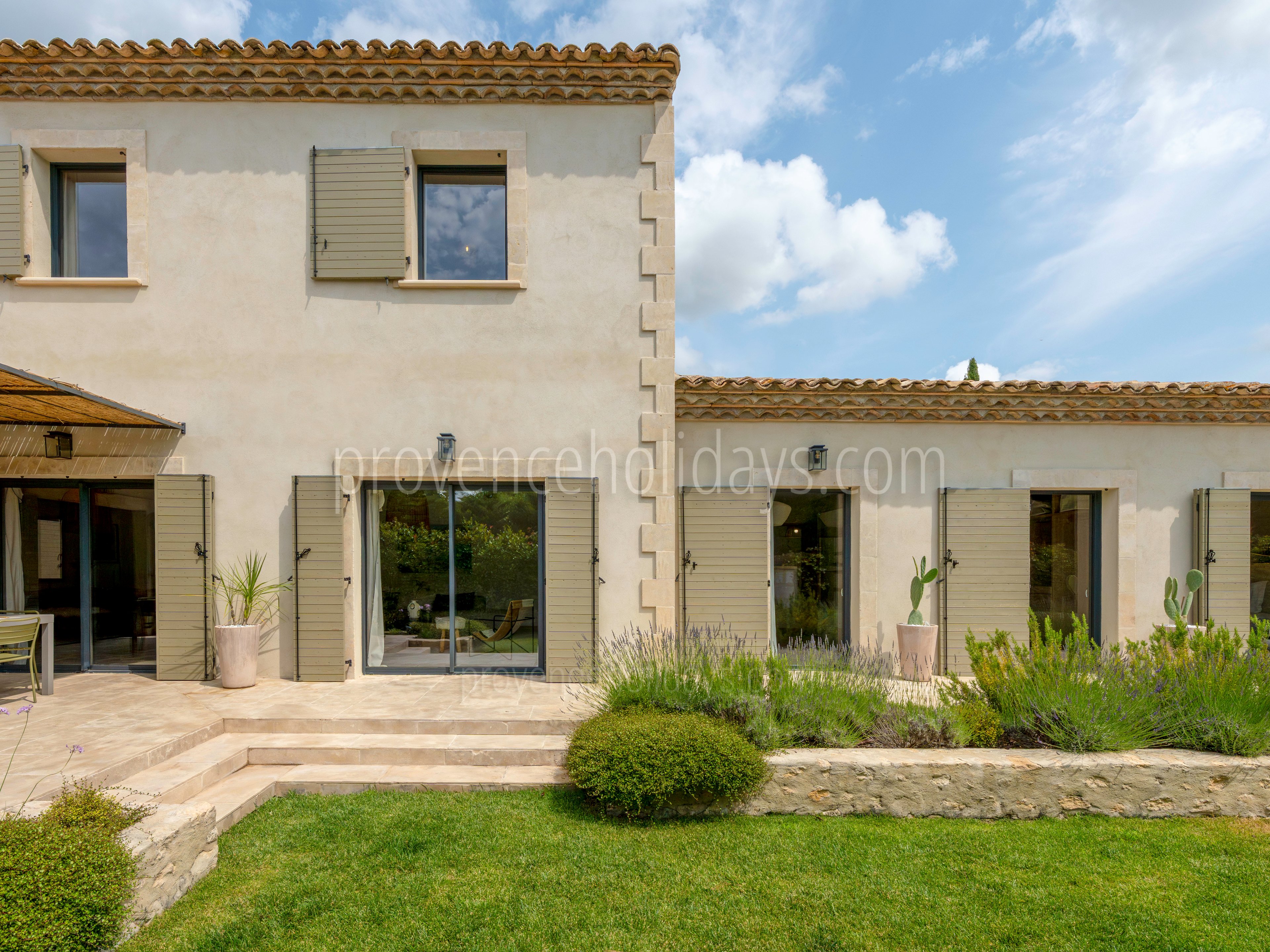 7 - Villa Alma: Villa: Exterior
