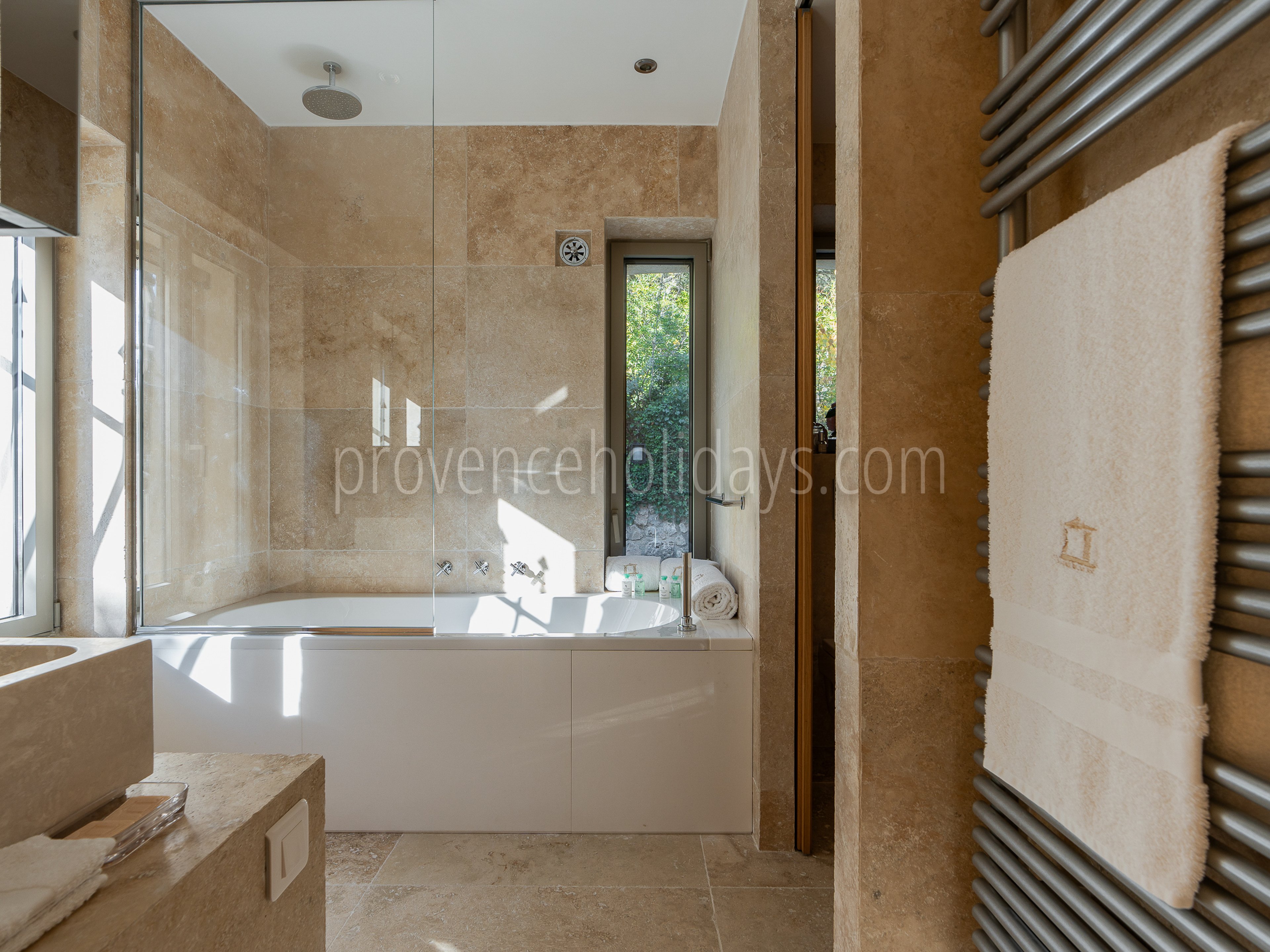 36 - Domaine Three Lakes: Villa: Bathroom