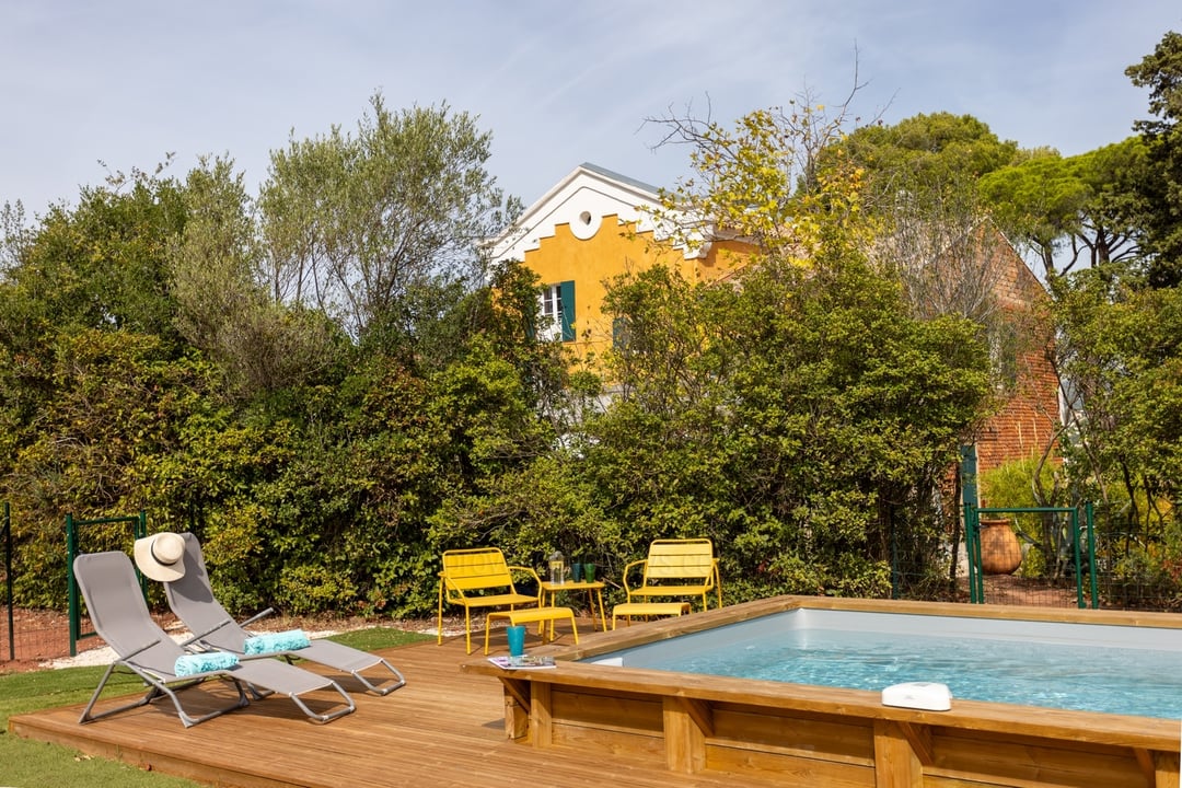 2 - Bastide Le Pradet: Villa: Exterior