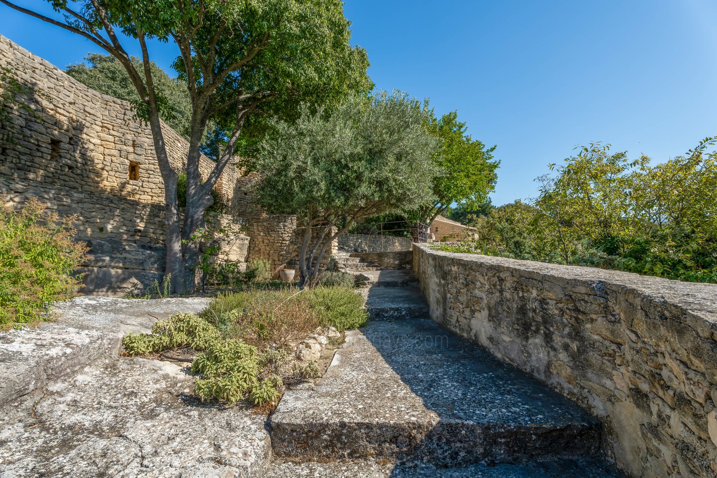 30 - Château de la Roque: Villa: Exterior