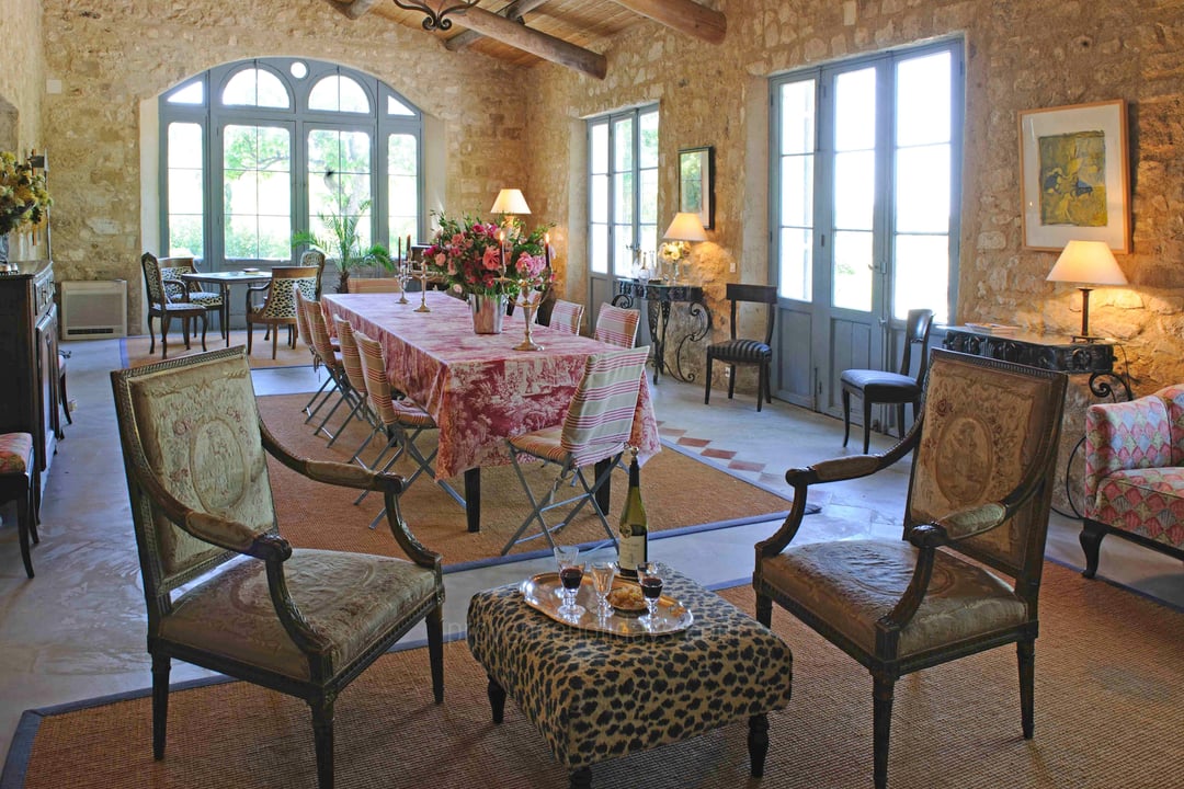 27 - Chez Martine: Villa: Interior