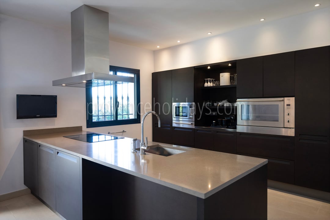 8 - Villa Belval: Villa: Interior