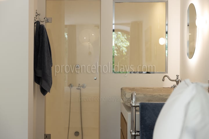 69 - Le Mas Secret: Villa: Bathroom