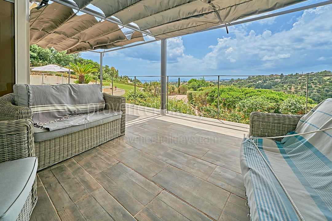 Villa avec piscine à débordement et vue mer 4 - Villa Chiara: Villa: Exterior