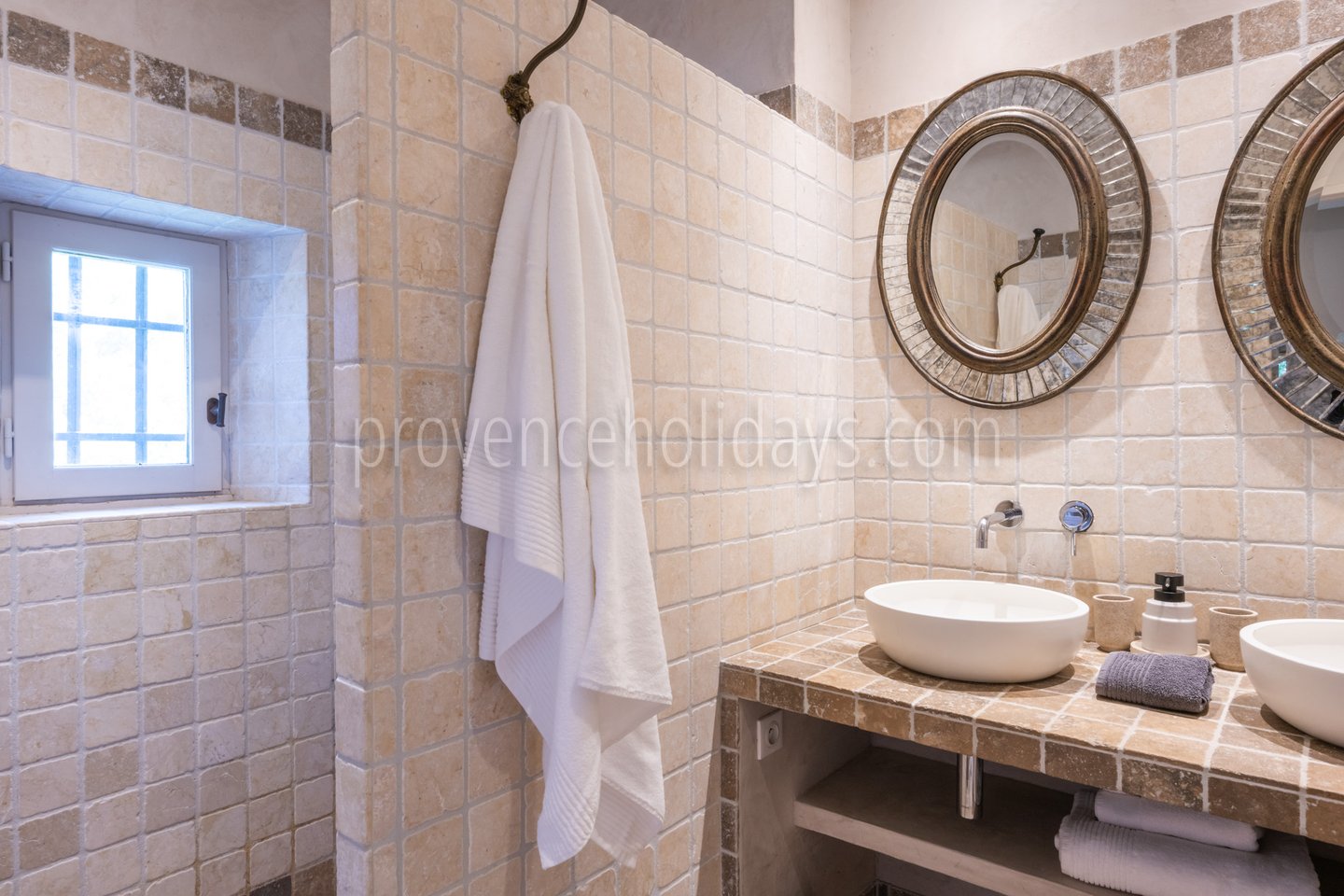 33 - Le Mas aux Gargouilles: Villa: Bathroom