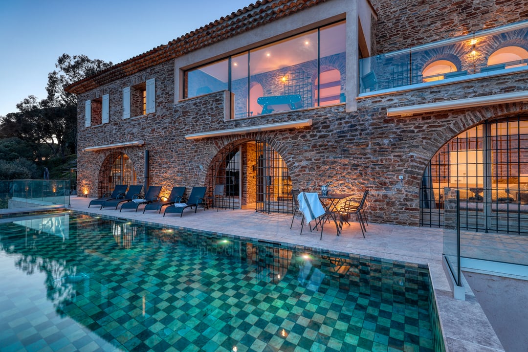 40 - Villa Blue Roc: Villa: Pool