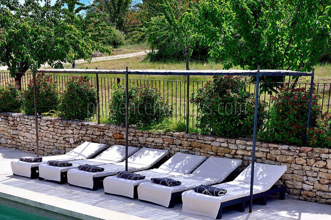 2 - La Bastide des Chênes: Villa: Exterior