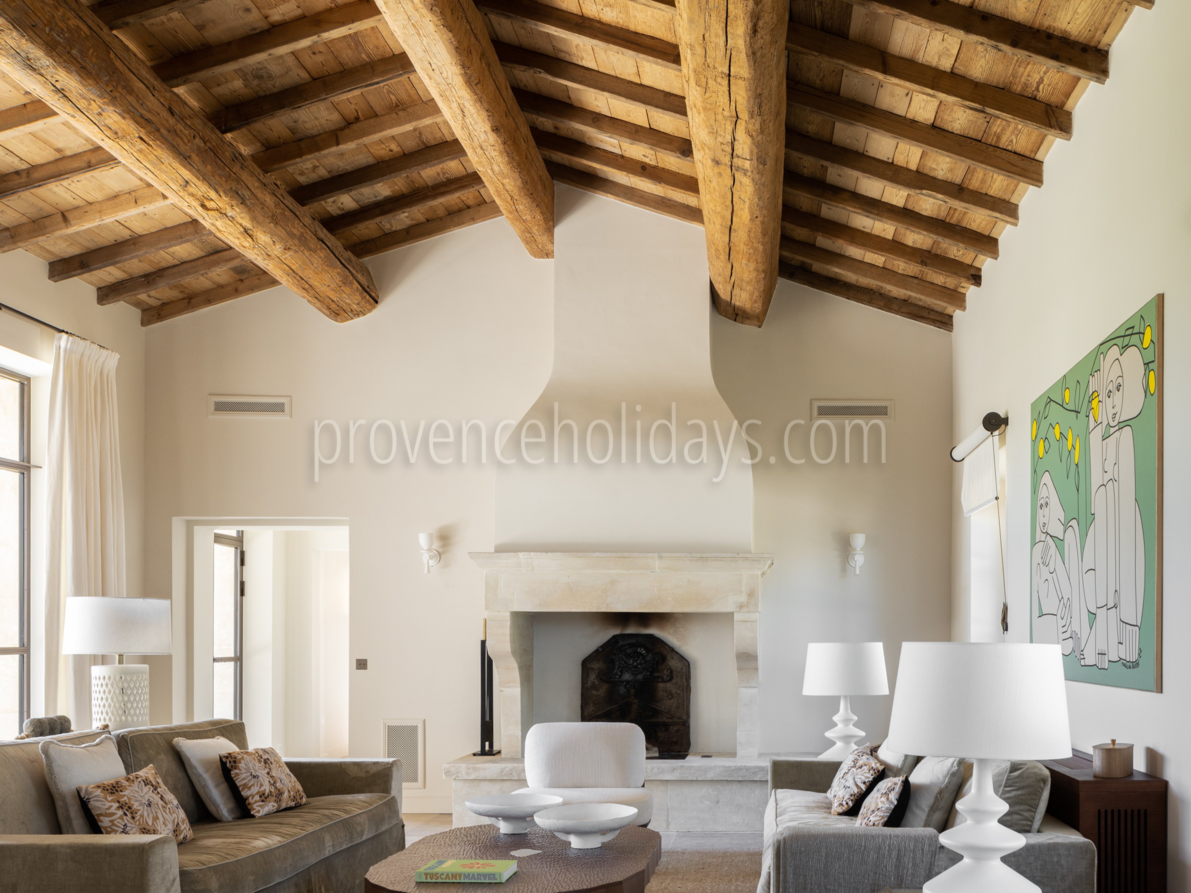 26 - Mas Chabaud: Villa: Interior