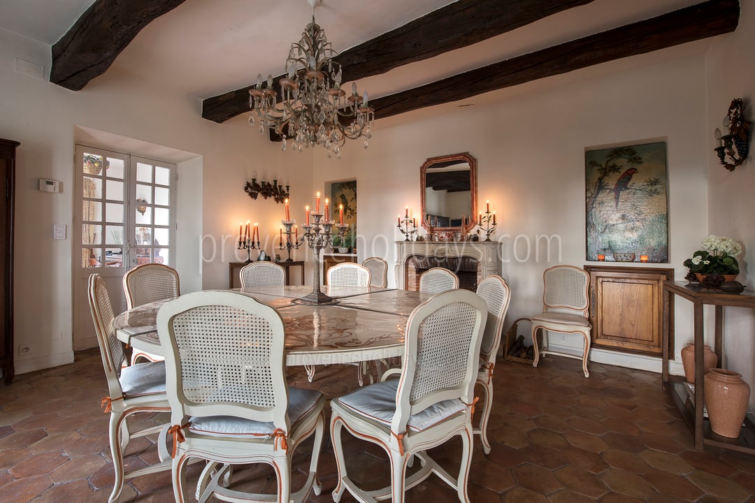 12 - Domaine Alta Vista: Villa: Interior
