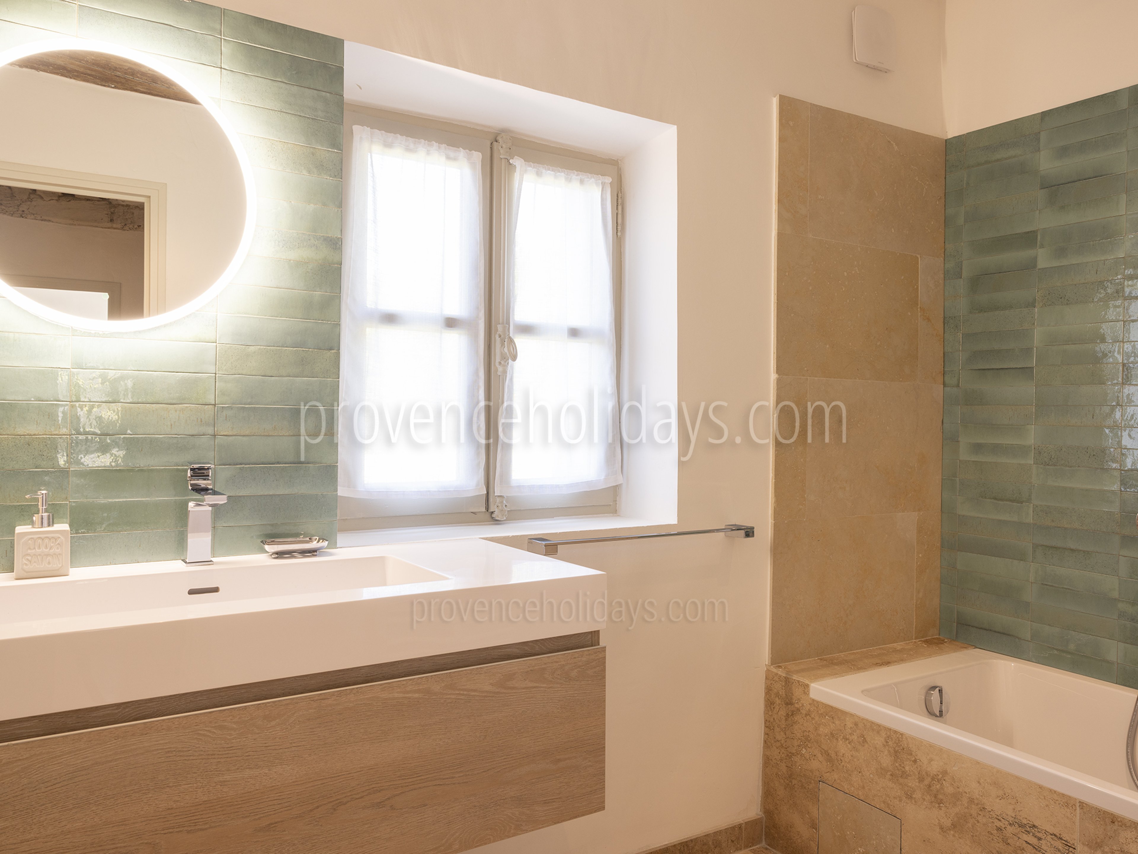 27 - Mas Vernet: Villa: Bathroom