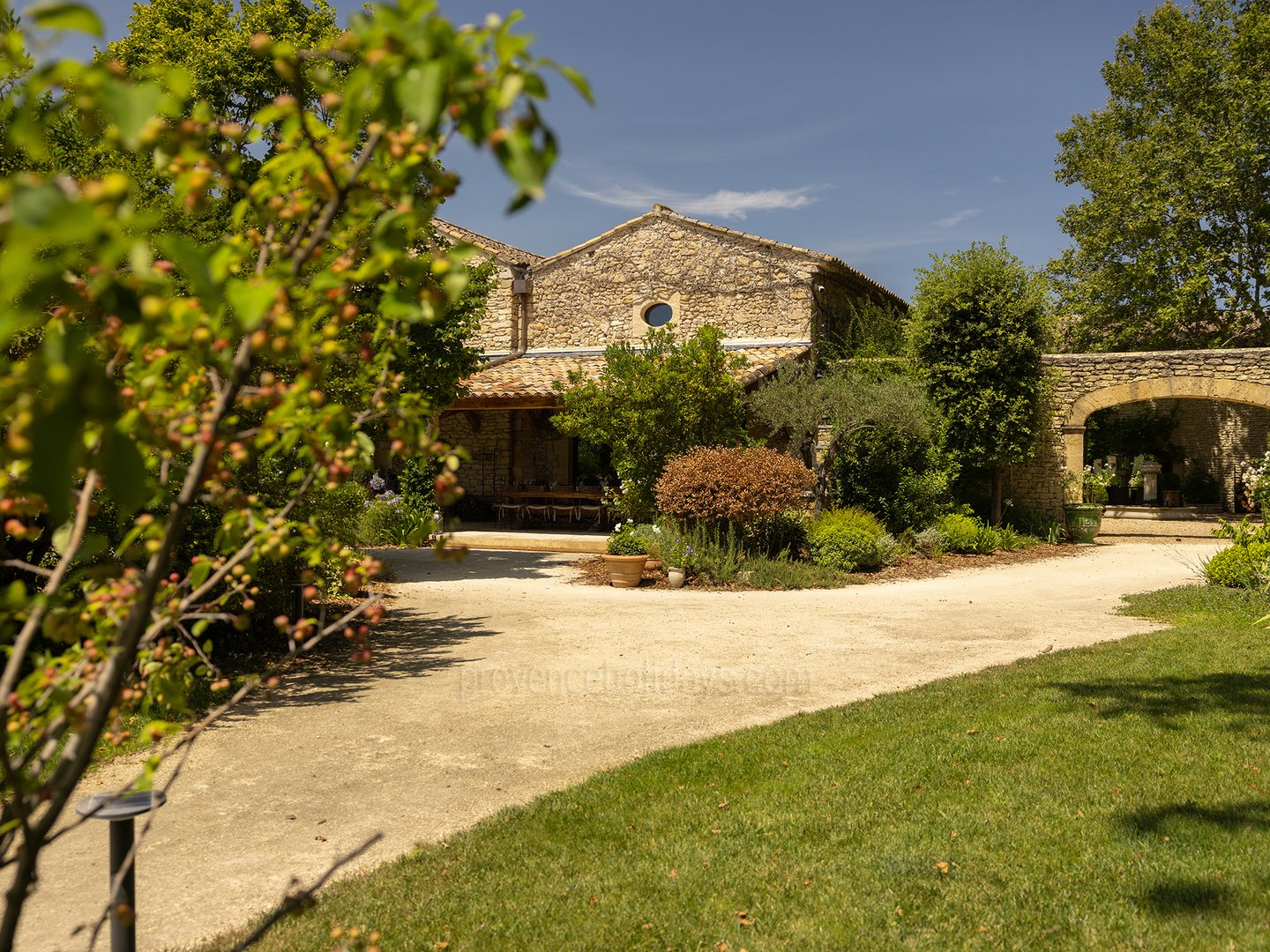 49 - Bastide Provençale: Villa: Exterior