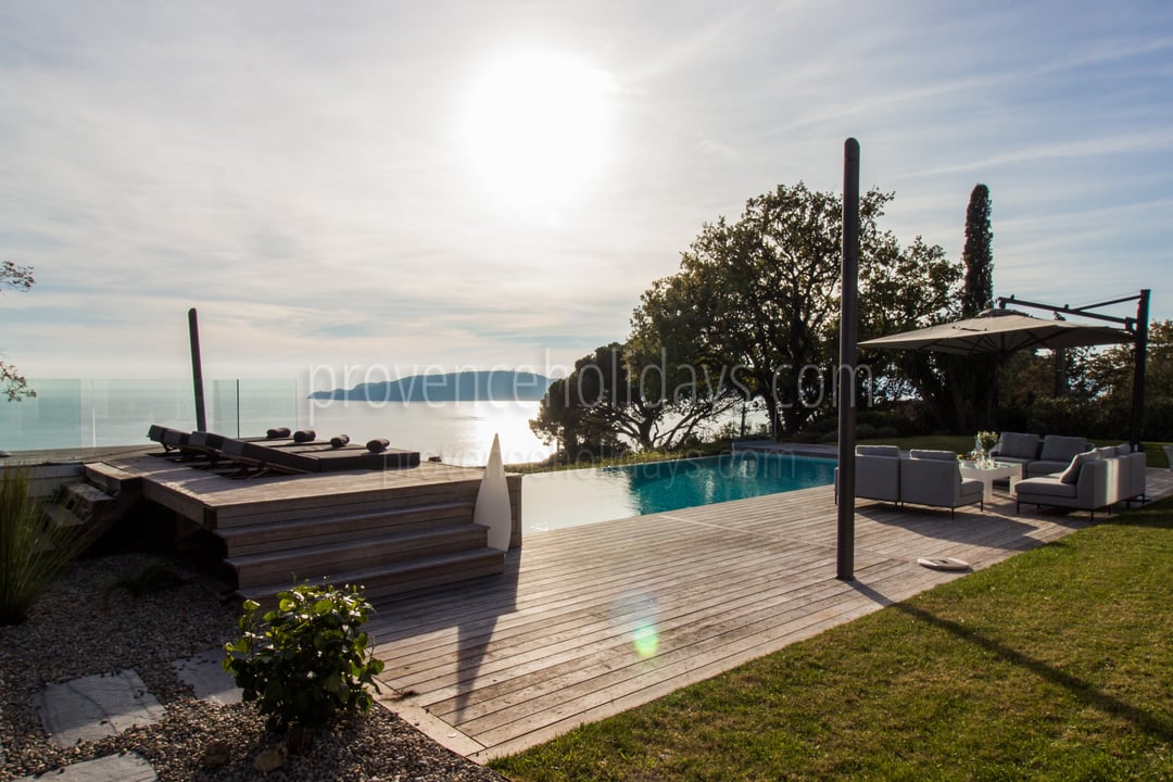 24 - Villa Toulon: Villa: Exterior