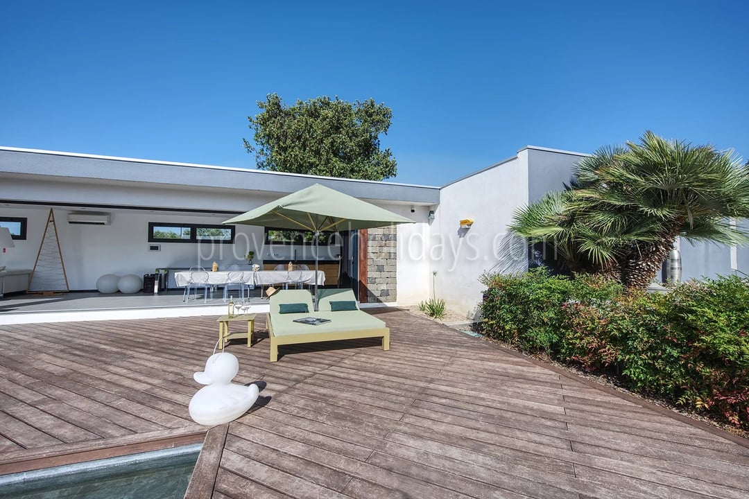 21 - House with pool house in Eyguières: Villa: Pool