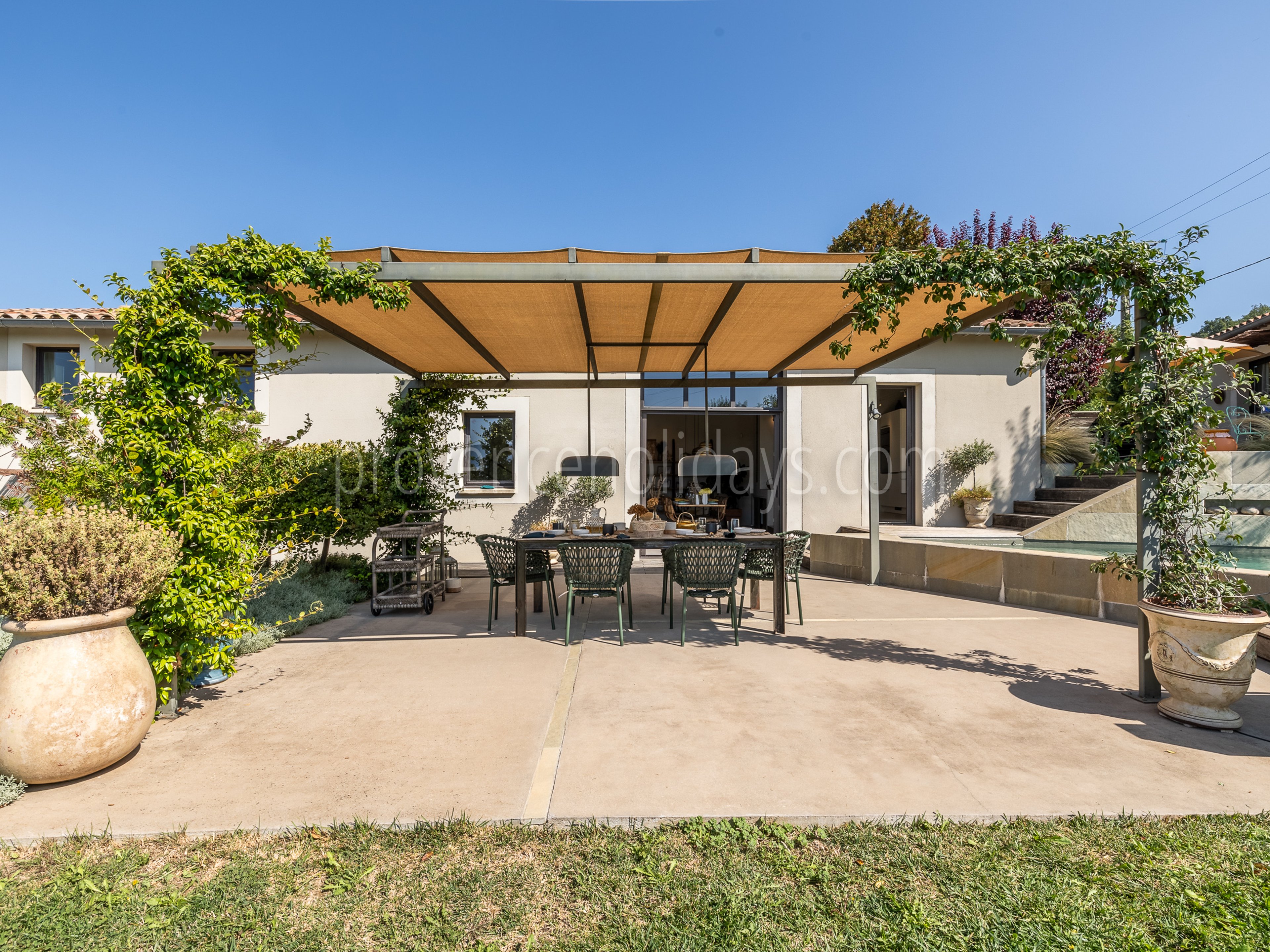 34 - Le Mas du Vallon: Villa: Exterior