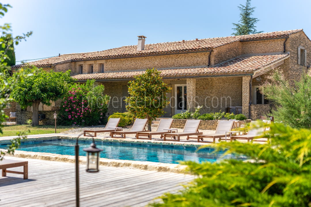 3 - Villa Sérénité du Luberon: Villa: Exterior