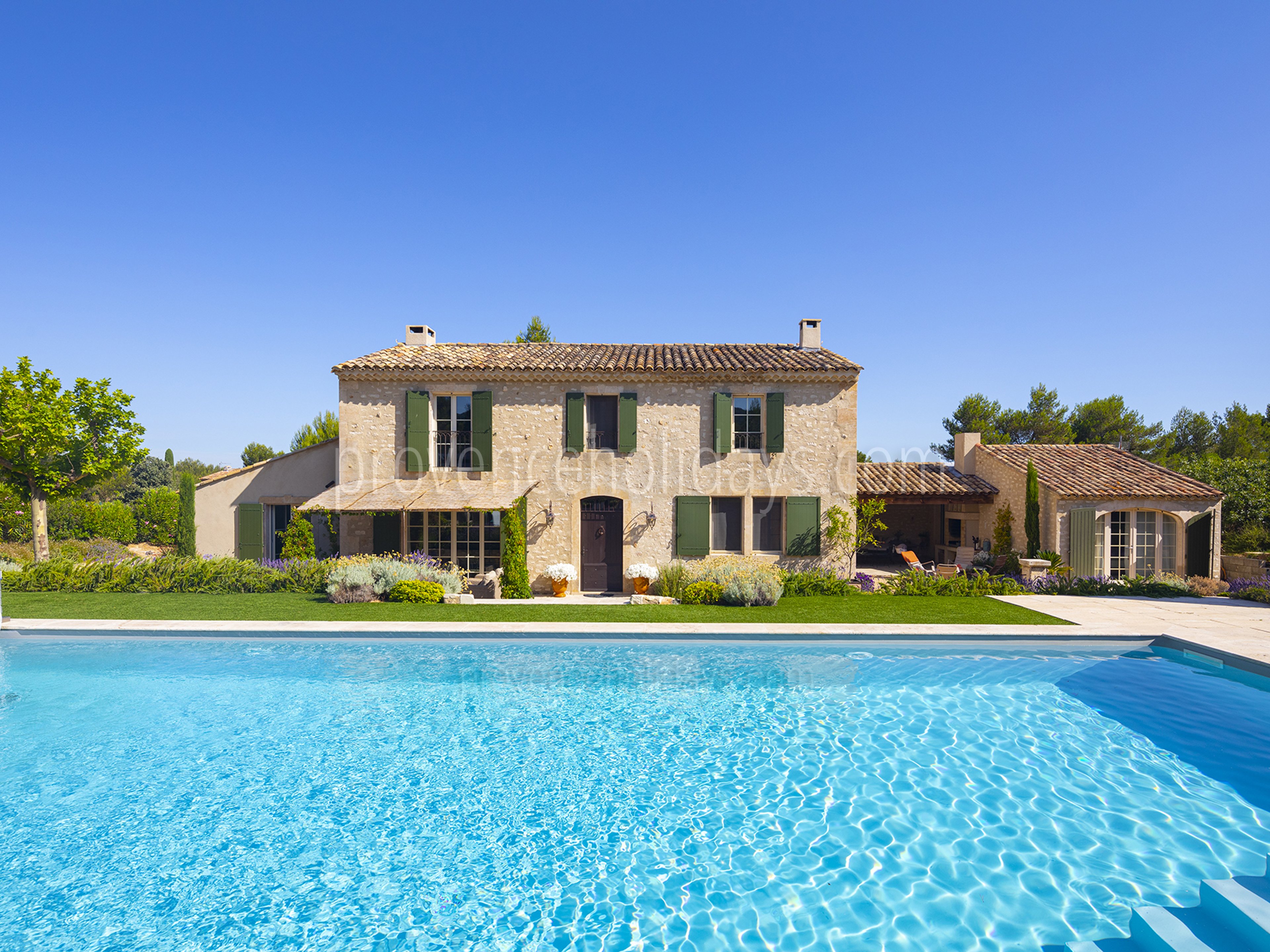 16 - Le Mas de la Cabro: Villa: Pool